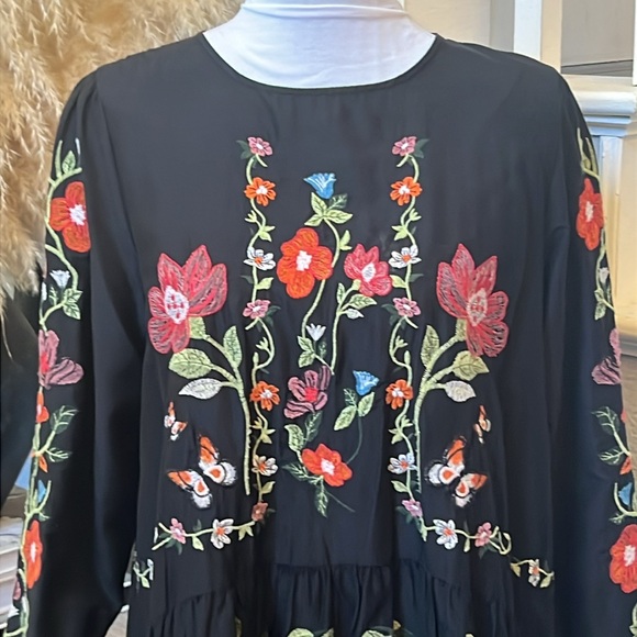 Zara Floral Embroidered Black Swing Dress Size Medium - Picture 3 of 8